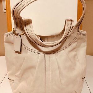 Coach White Leather Hand Bag